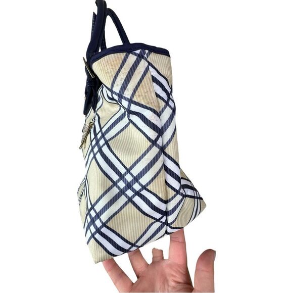 Tupperware Navy Cream Plaid Insulated Zip Top Lunch Bag - Picture 5 of 7